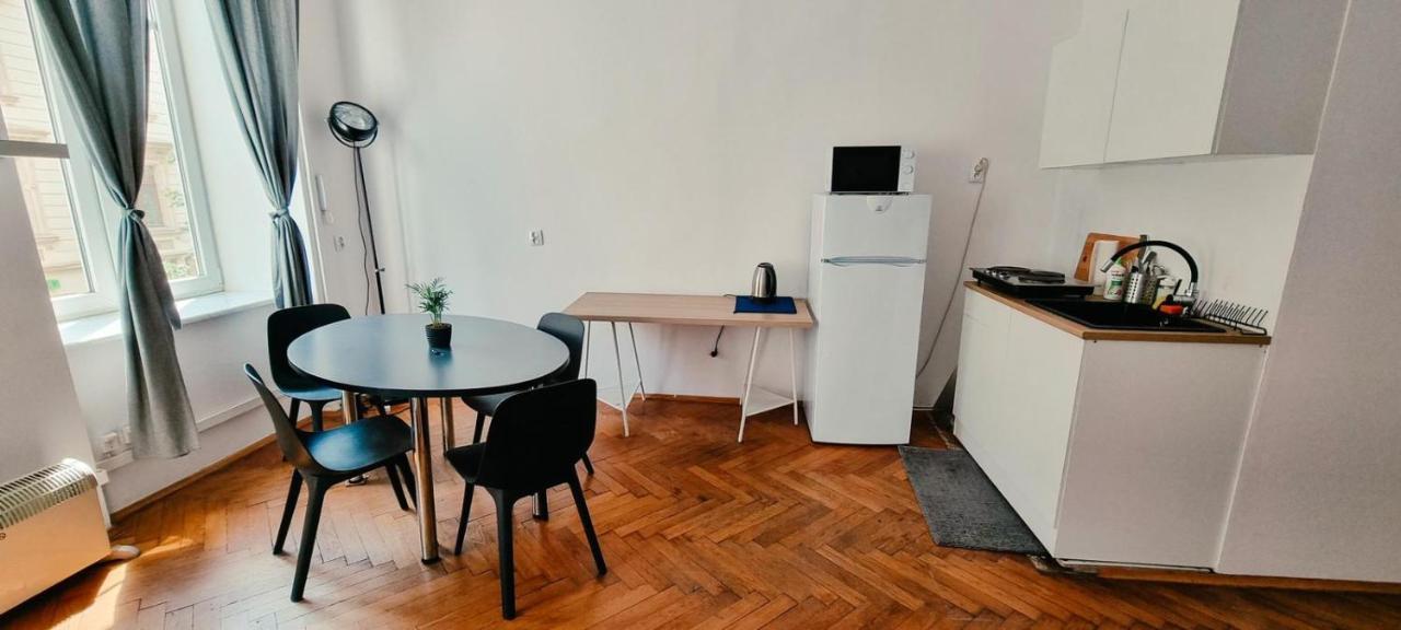 Batorego Appartement *